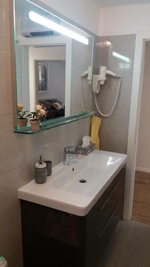 Garden Apartment Vanya สปลิท ภายนอก รูปภาพ